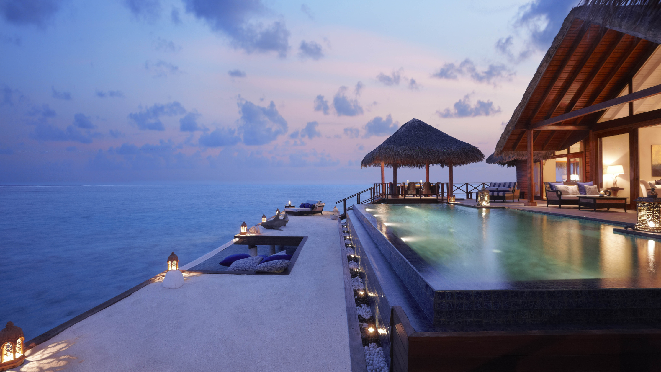 Beautiful boutique hotel overlooking the water